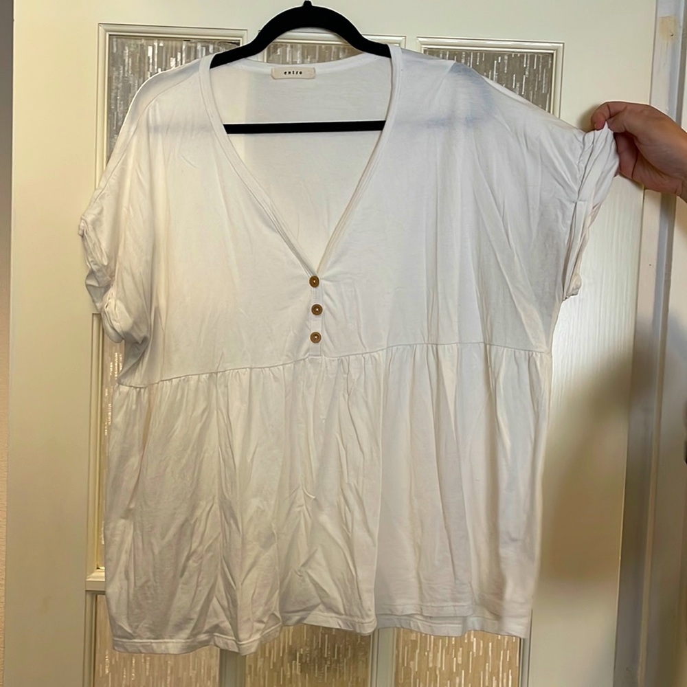 White T-shirt with buttons